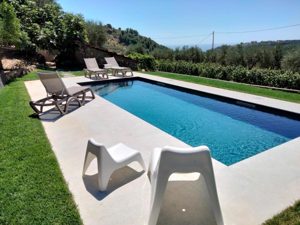 Agriturismo Oltrealmare Civezza Eksteriør billede