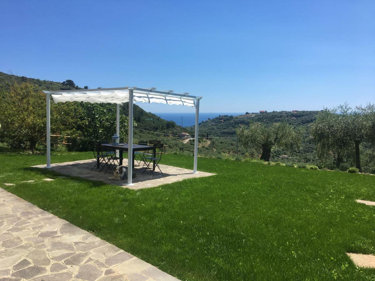 Agriturismo Oltrealmare Civezza Eksteriør billede