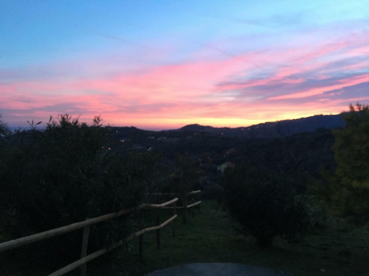 Agriturismo Oltrealmare Civezza Eksteriør billede