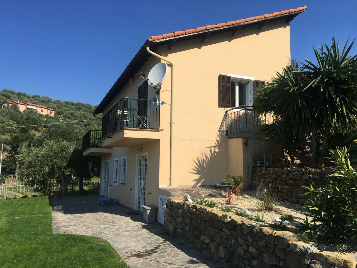 Agriturismo Oltrealmare Civezza Eksteriør billede